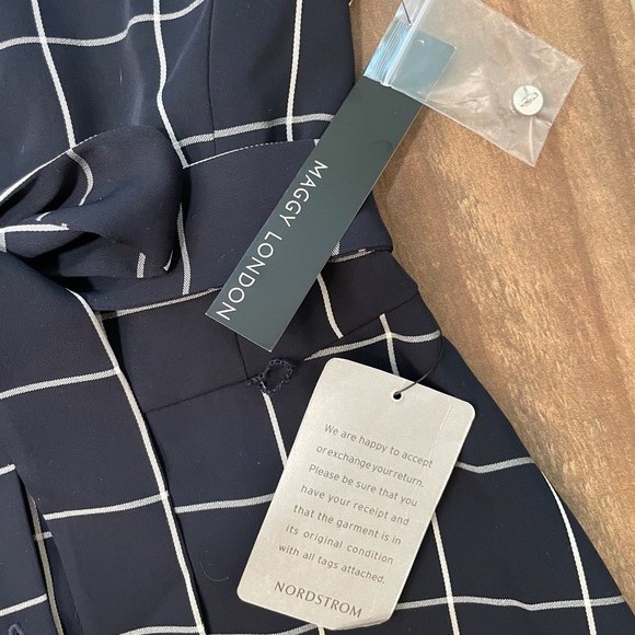 MAGGY LONDON Courtney Windowpane Midi Shirtdress - Picture 10 of 13